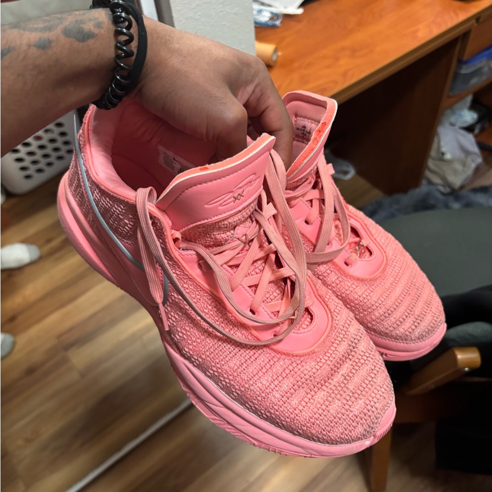 nike lebron 20 xx “pink diamond”